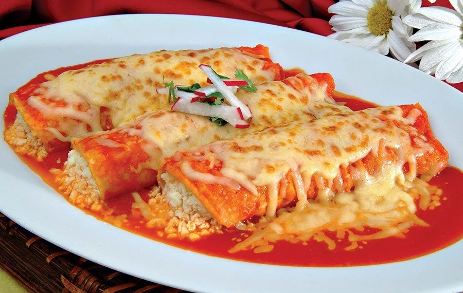 900X570_Red-Enchiladas-Suizas.jpg